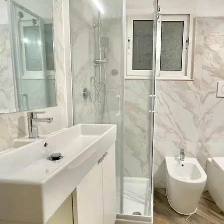 W Hydromassage&sauna 5min Colosseum Сasa de vacaciones
